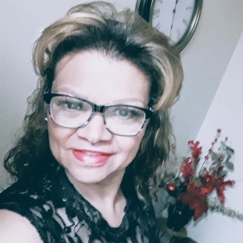 Meet your Posher, Danelia